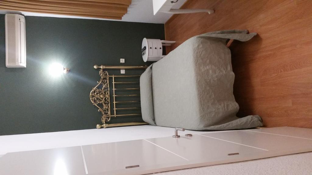 Hostal Montecarlo Madrid Extérieur photo