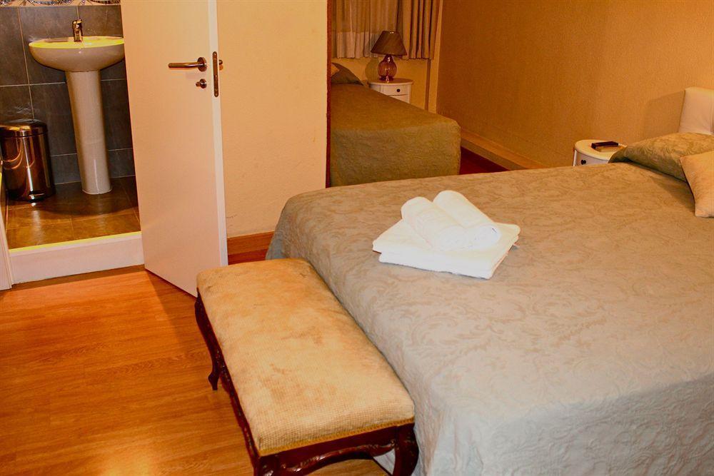 Hostal Montecarlo Madrid Extérieur photo