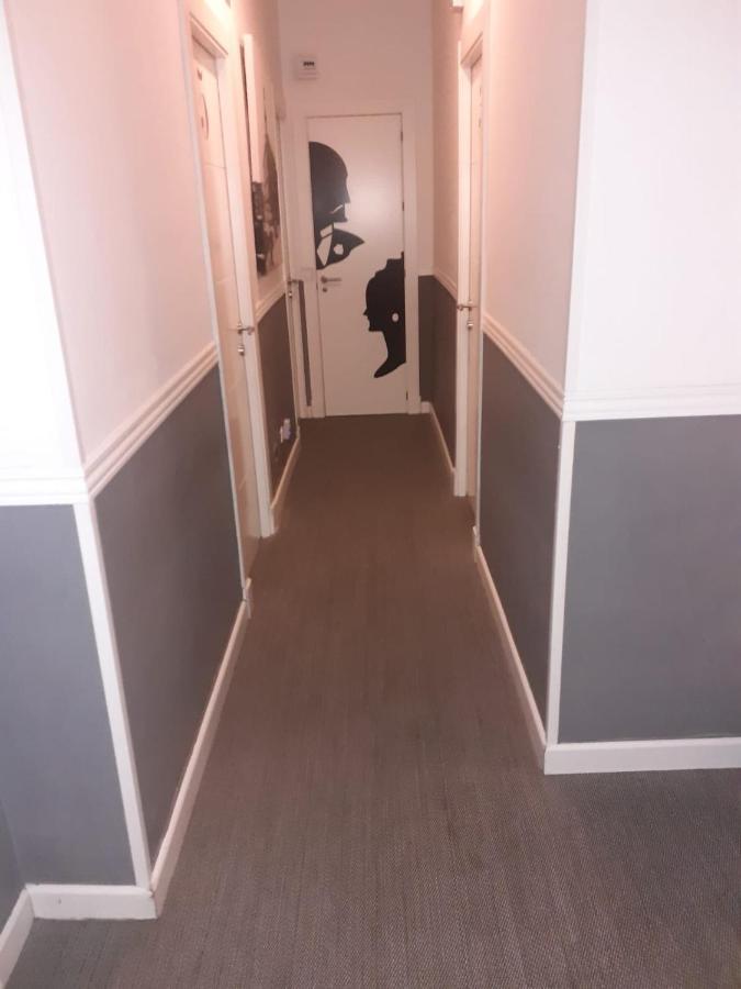 Hostal Montecarlo Madrid Extérieur photo
