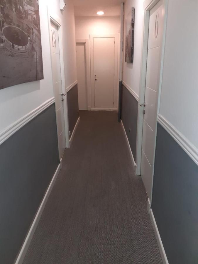 Hostal Montecarlo Madrid Extérieur photo